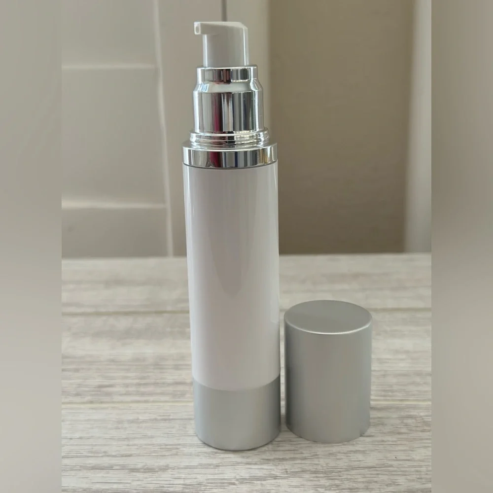 Silver chrome 8 piece DIY CREAM SERUM PUMP JARS BOTTLES ESSENTIAL OILS TRAVEL